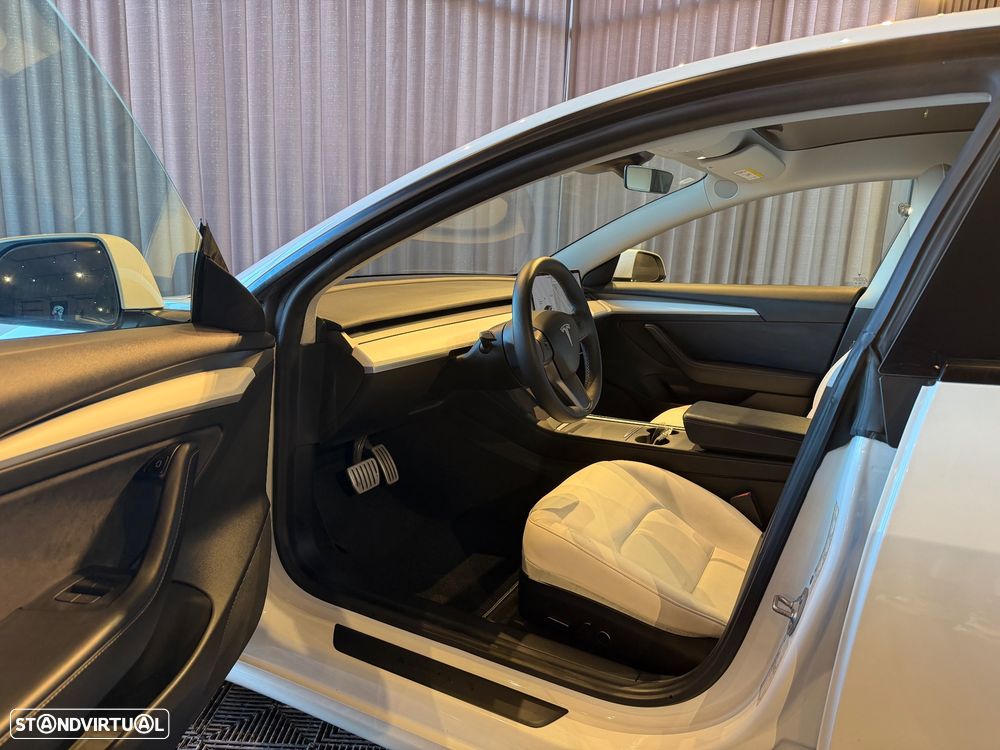 Tesla Model 3 Performance Dual Motor AWD - 17