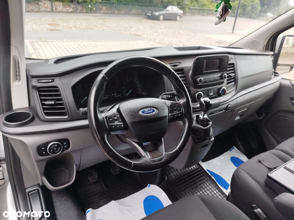 Ford Transit Custom - 13