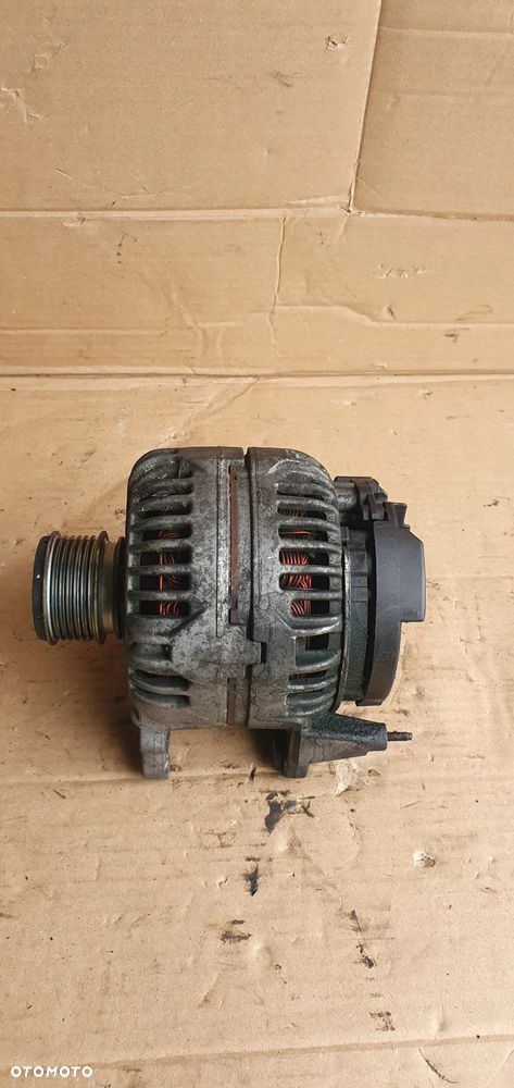 Alternator prądnica Audi A3 8P 1.9 TDI 06F903023F - 1