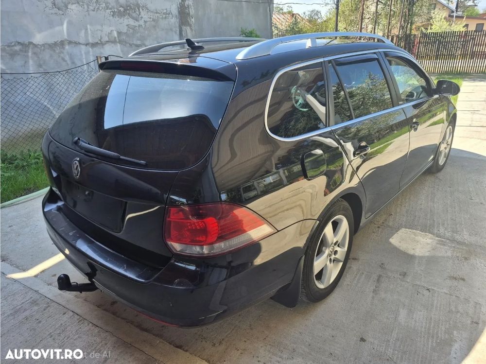Volkswagen Golf 1.6 TDI DPF Comfortline - 4