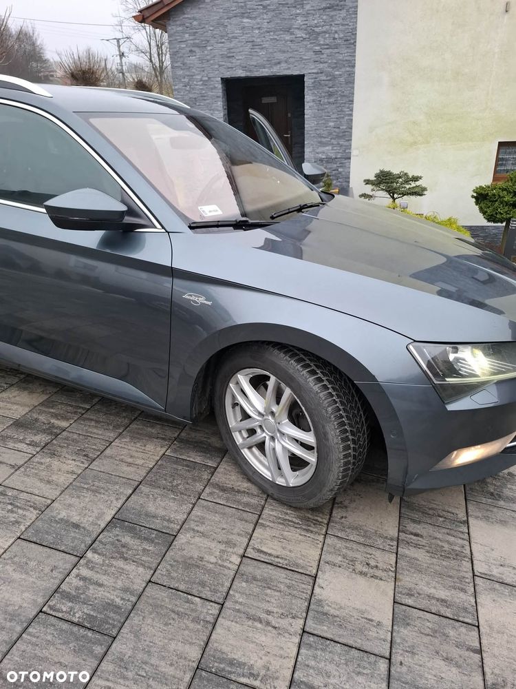 Skoda Superb 2.0 TDI 4x4 Active DSG - 19