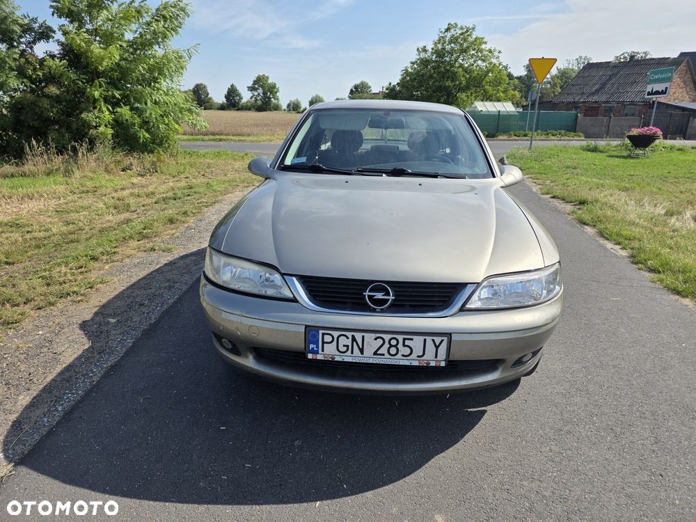 Opel Vectra - 1