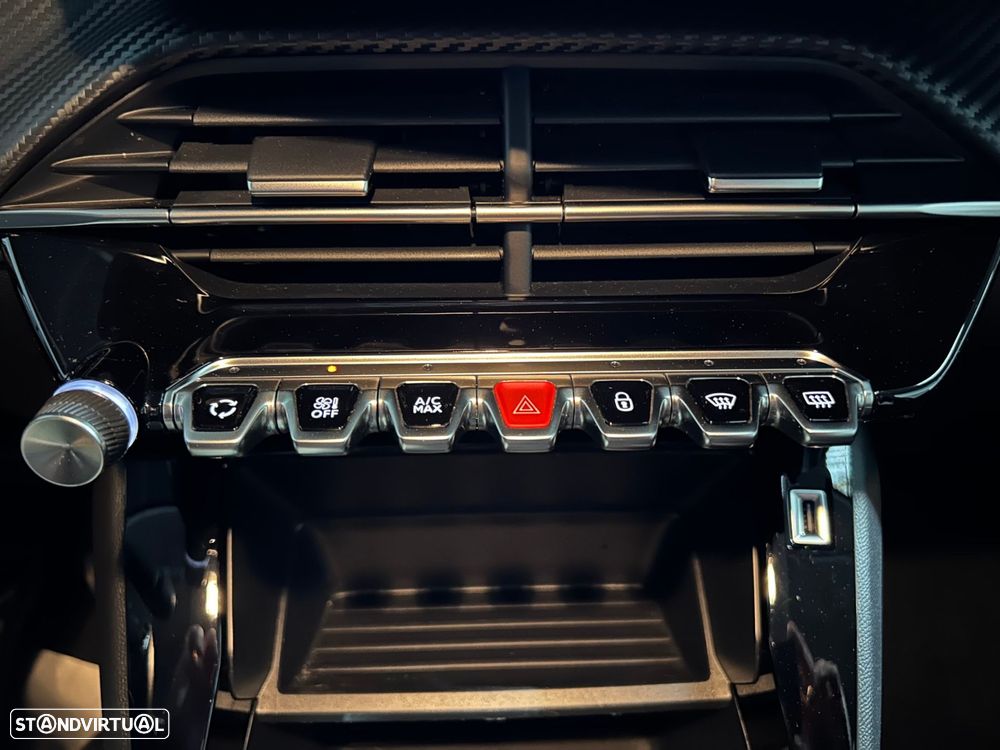 Peugeot 208 1.2 PureTech Active Pack - 29