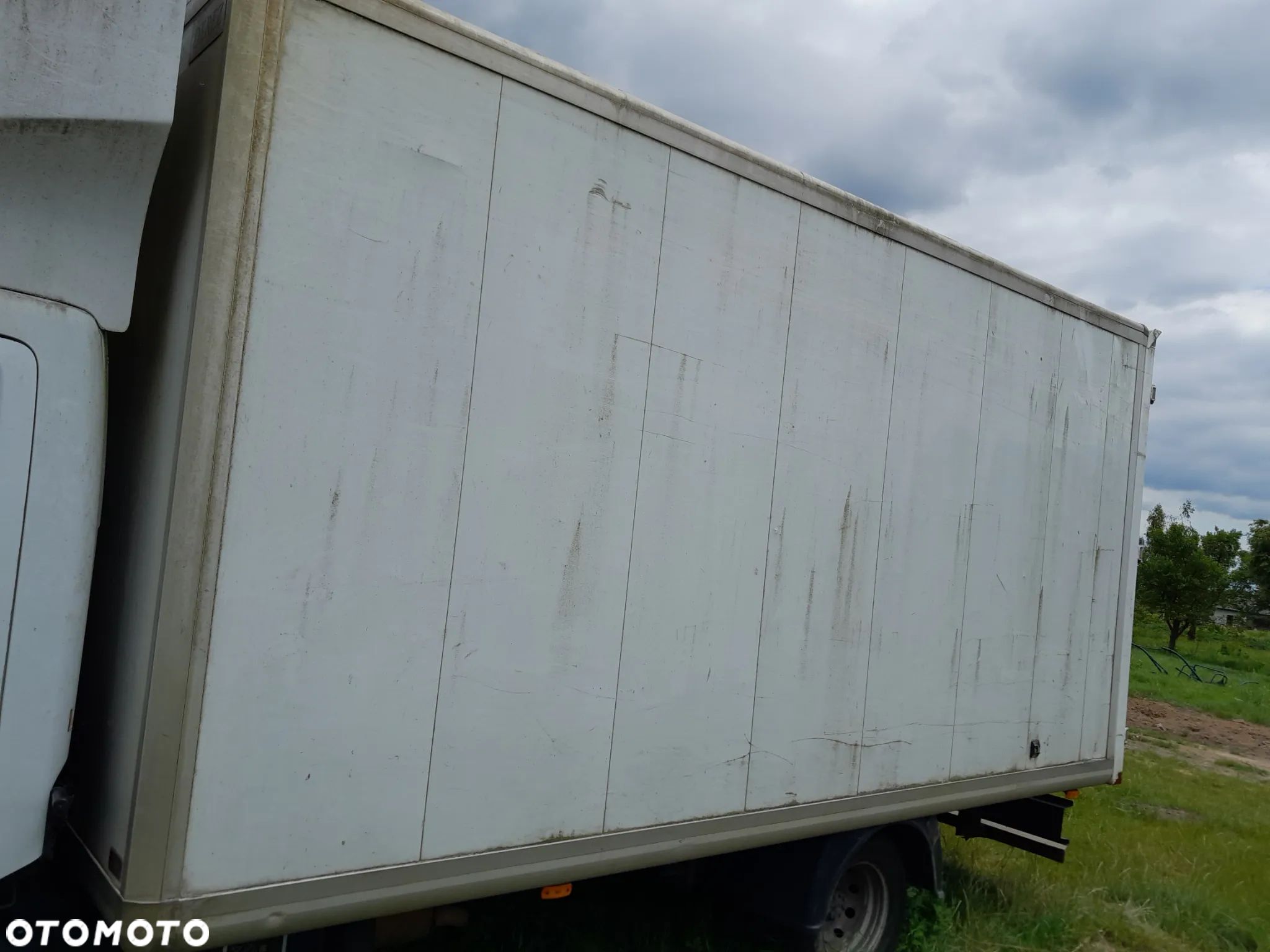 Kontener Renault Maxity 08r - 1