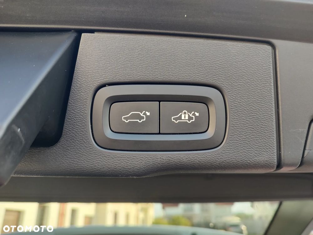 Volvo XC 60 T5 AWD Momentum - 13