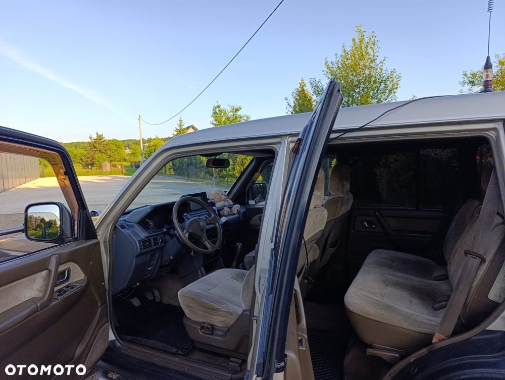 Mitsubishi Pajero 2.5 TD GL - 5