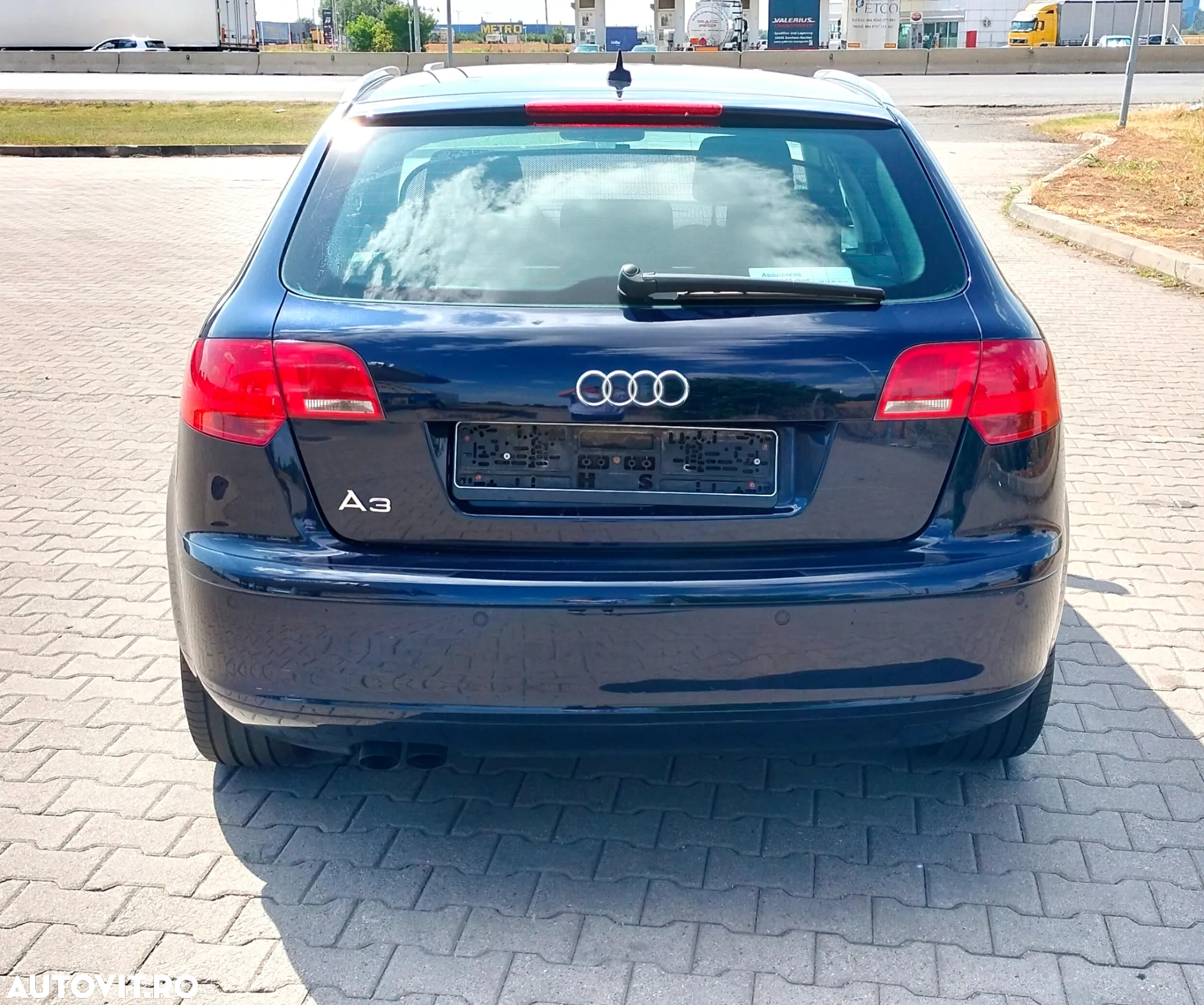 Audi A3 2.0 TDI Sportback DPF (DSG) S tronic Ambiente - 4