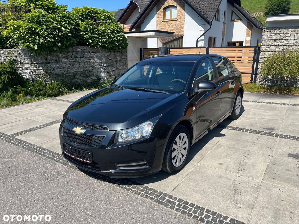 Chevrolet Cruze 1.6 LS - 1