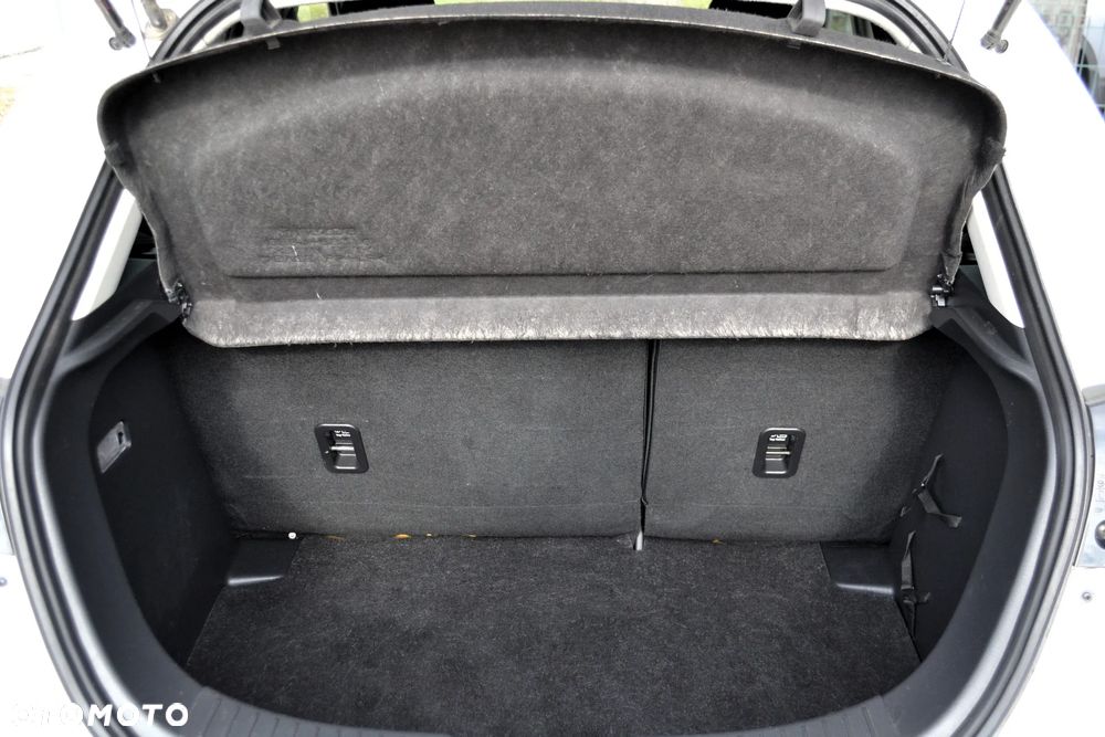 Mazda 2 SKYACTIV-G 90 Sports-Line - 12