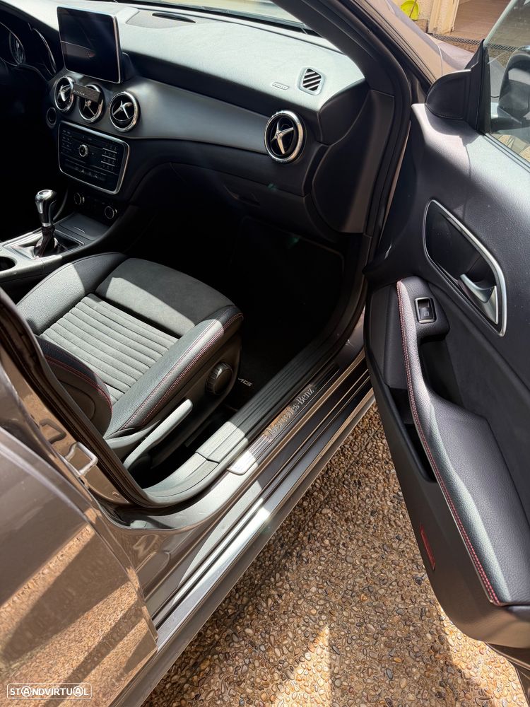 Mercedes-Benz CLA 180 (CDI) d AMG Line - 16