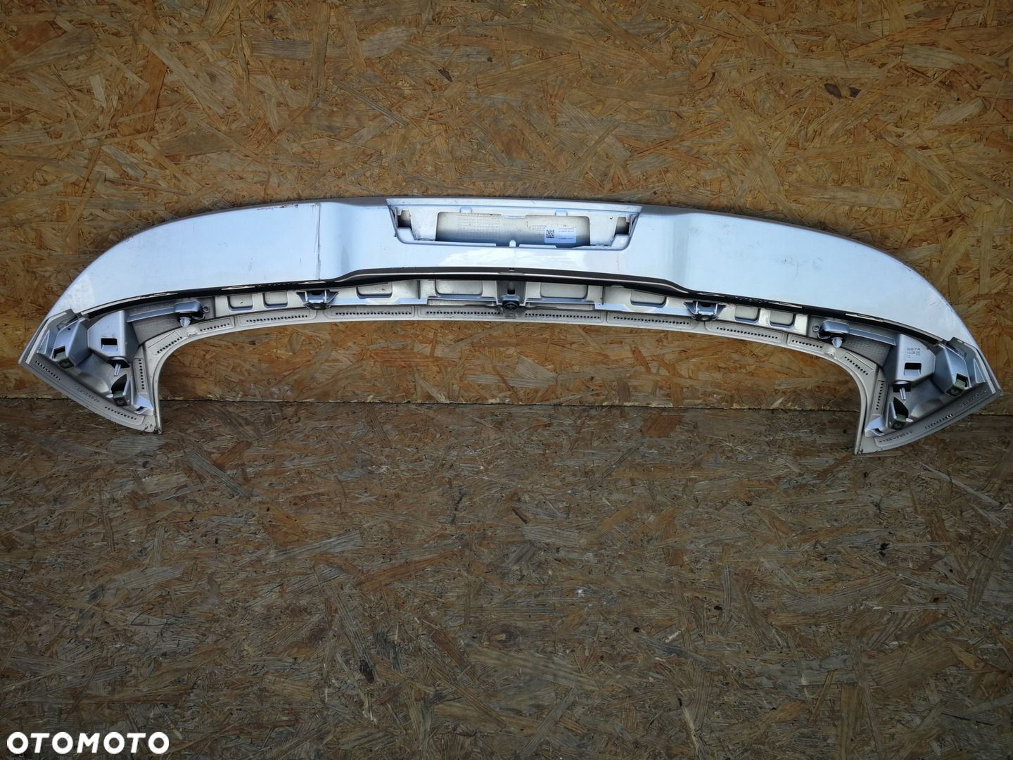 FORD FIESTA MK8 17- SPOILER LOTKA DASZEK KLAPY BAGAŻNIKA TYŁ H1BB-A44210-A - 7