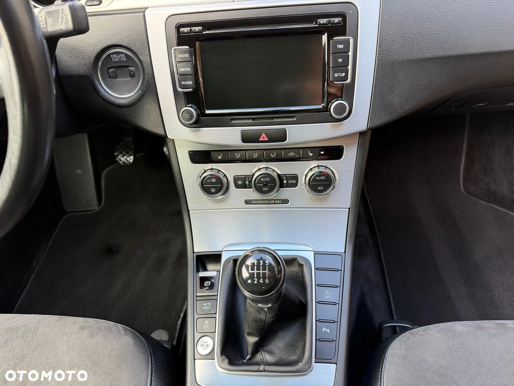 Volkswagen Passat 2.0 TDI Highline - 7