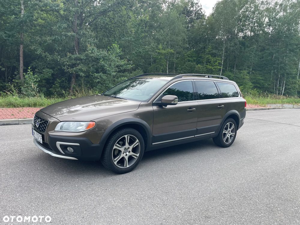 Volvo XC 70 T6 AWD Momentum - 1
