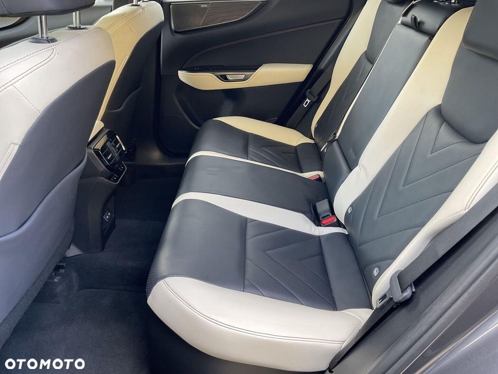 Lexus NX 350h Omotenashi AWD - 13