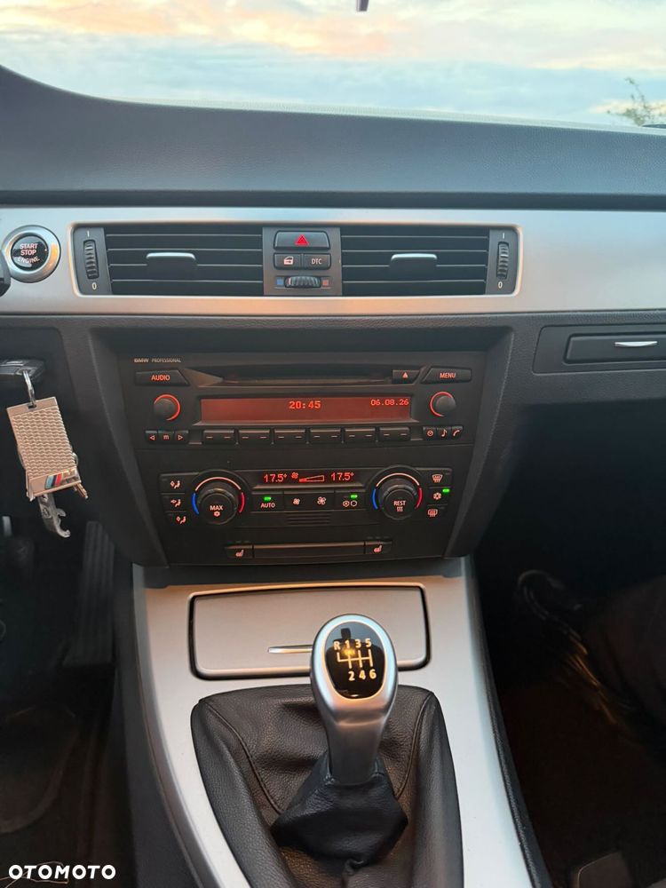 BMW Seria 3 320d - 14