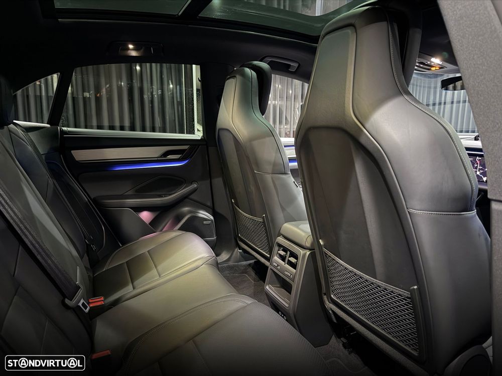 Porsche Macan Electric 4 - 48