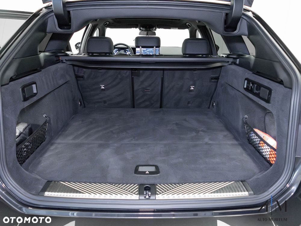 BMW Seria 5 520d xDrive - 24