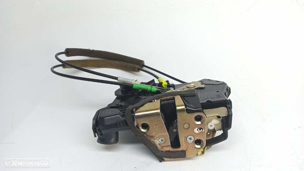 FECHADURA PORTA FRENTE ESQUERDA TOYOTA COROLLA (E12) 2.0 D-4D LINEA SOL BERLINA - 1