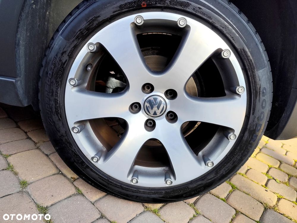 Volkswagen Touran 2.0 TDI DPF DSG Cross - 10