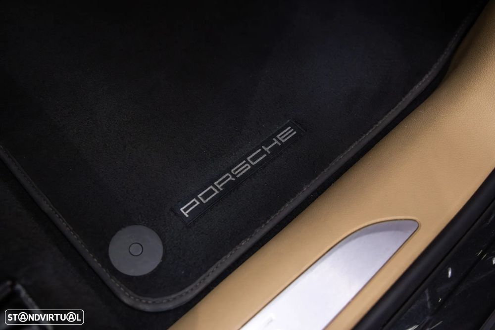 Porsche Macan S - 25