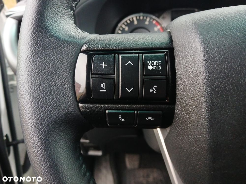 Toyota Hilux 2.8 D-4D Double Cab SR5 4x4 - 24