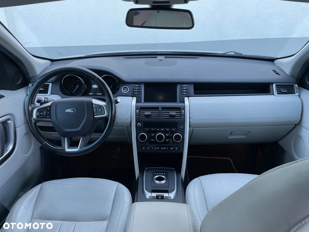 Land Rover Discovery Sport TD4 HSE Luxury - 26