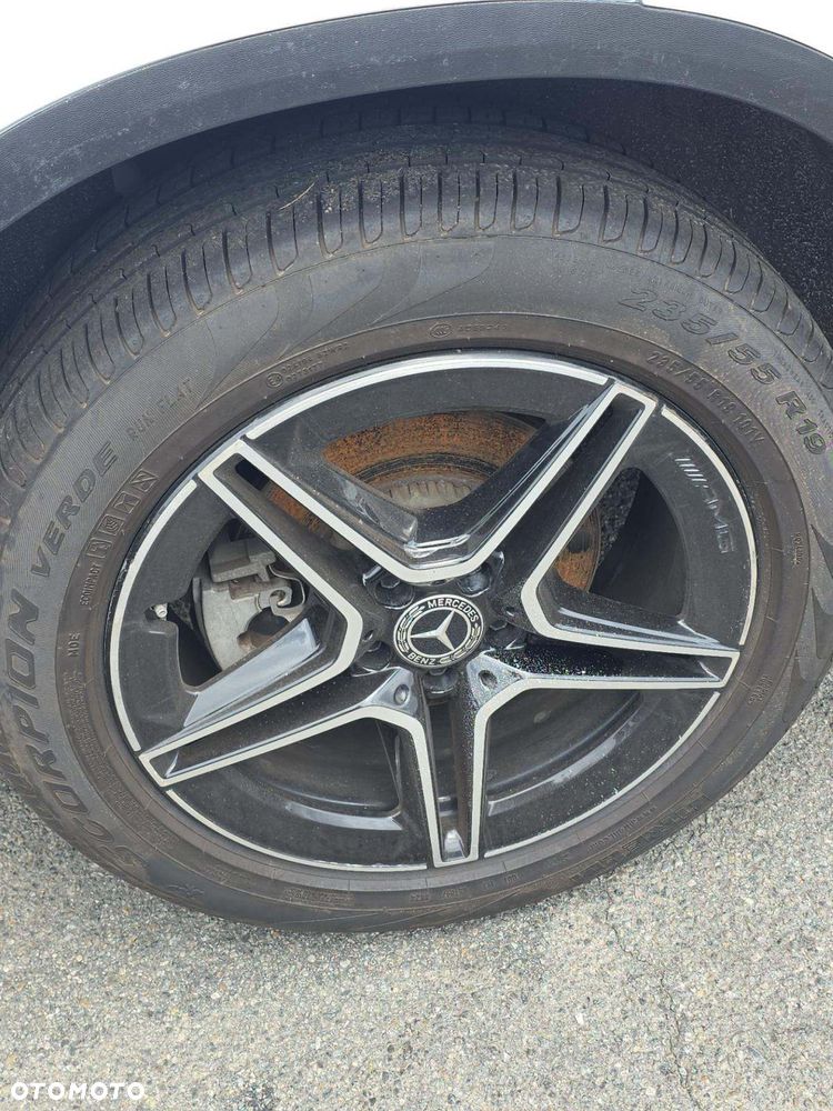 Mercedes-Benz GLC 300 4Matic 9G-TRONIC AMG Line - 18