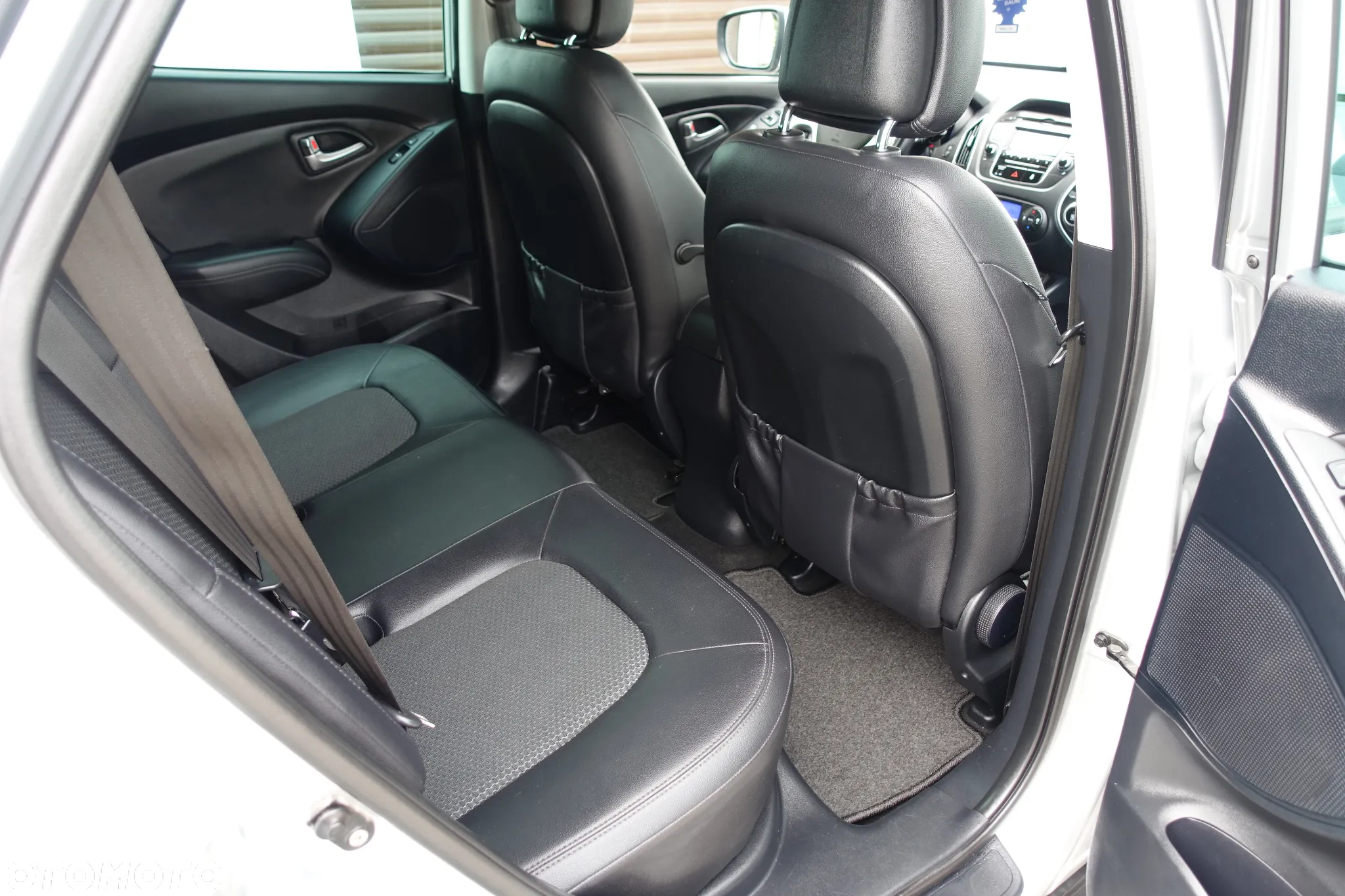 Hyundai ix35 1.7 CRDi 2WD blue Style - 23