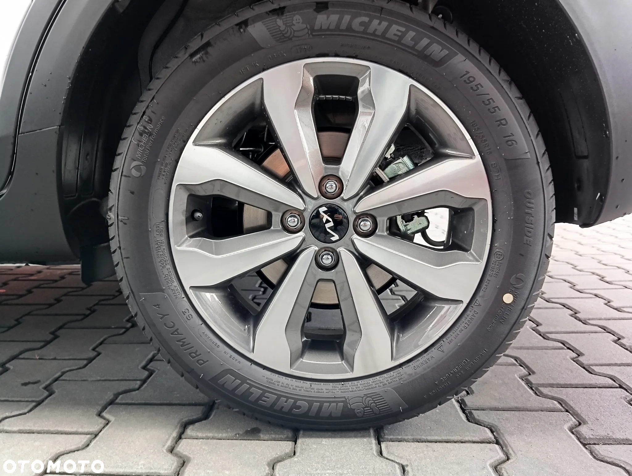 Kia Stonic 1.2 M - 11