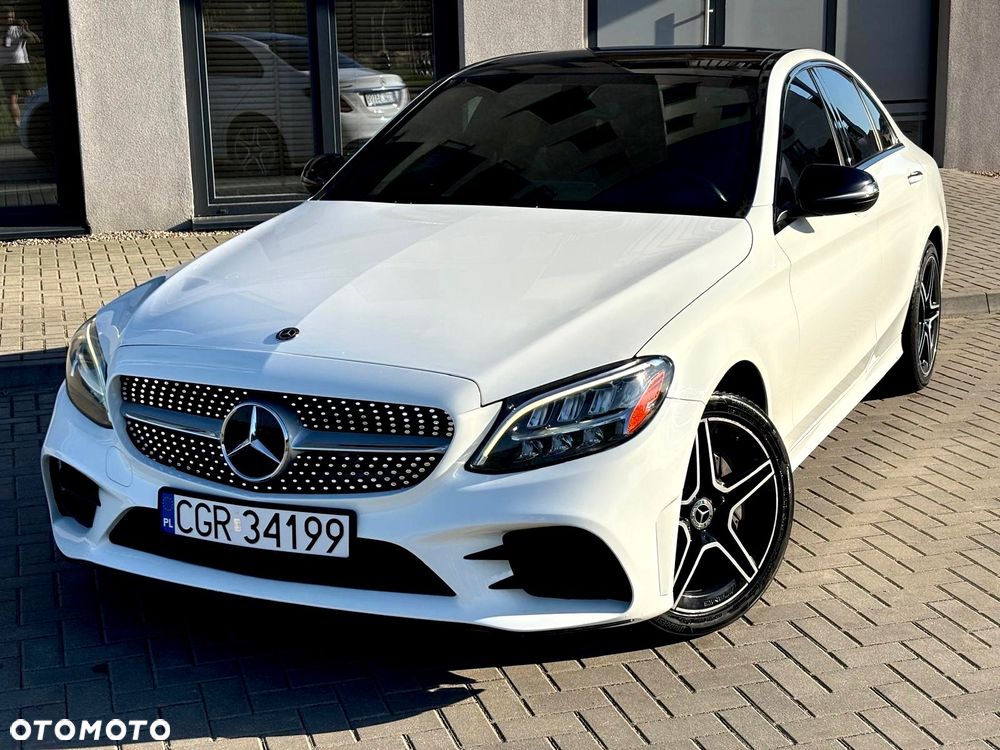 Mercedes-Benz Klasa C 300 4Matic 9G-TRONIC AMG Line - 1
