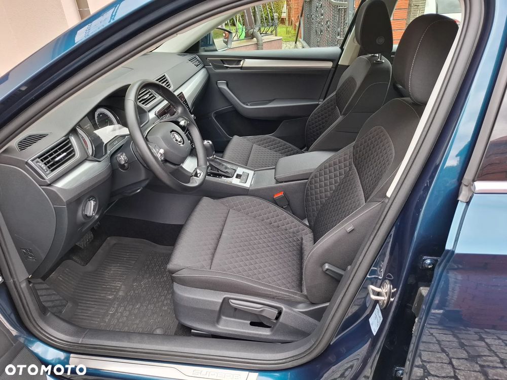 Skoda Superb 2.0 TDI SCR Ambition DSG - 21