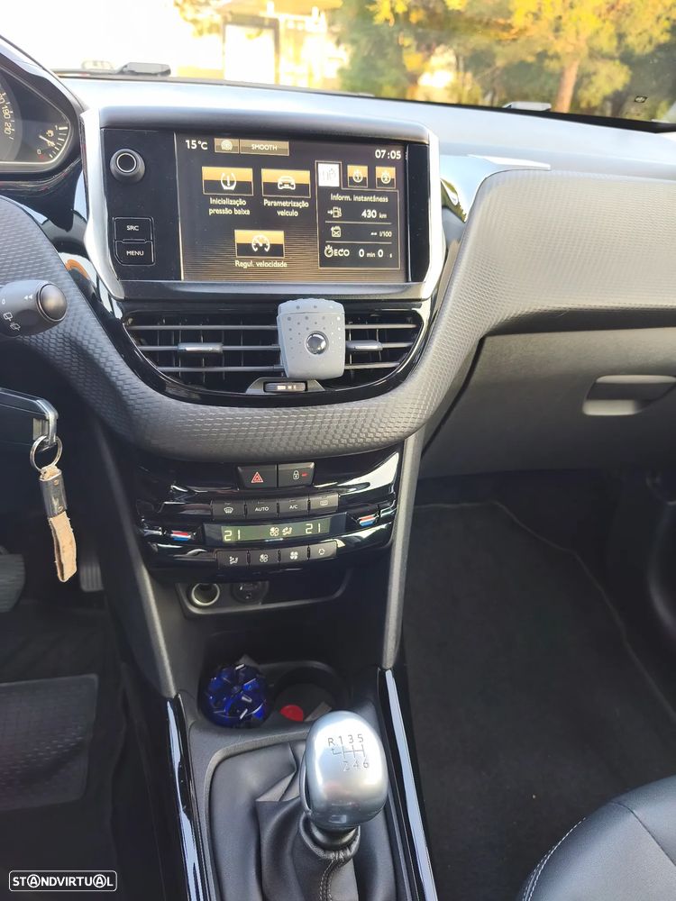 Peugeot 2008 BlueHDi FAP 120 STOP & START Allure - 12