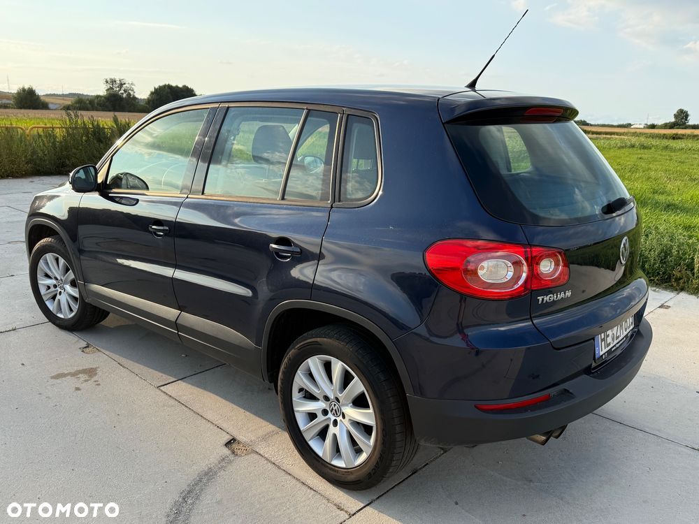 Volkswagen Tiguan 1.4 TSI BlueMotion Technology Exclusive - 4