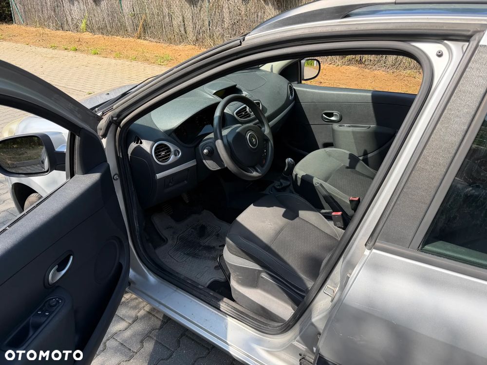 Renault Clio 1.2 16V All Inclusive - 8