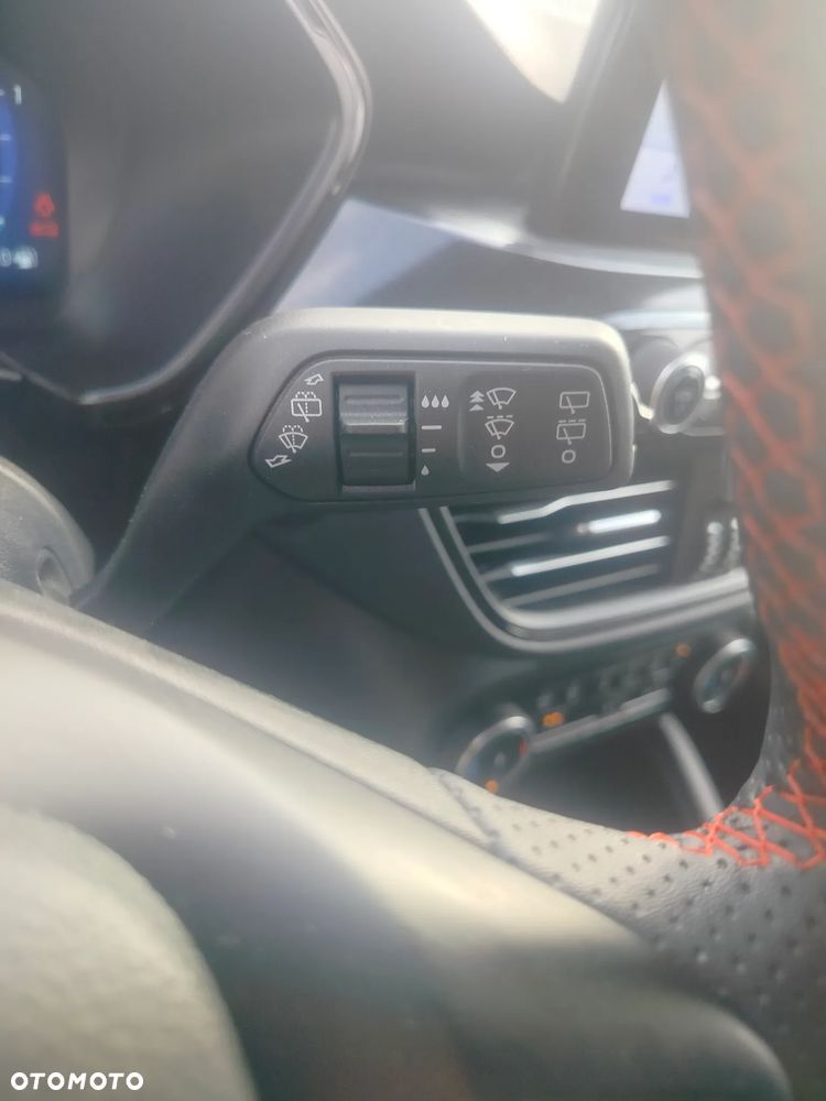 Ford Kuga 2.5 Duratec FHEV ST-LINE - 38