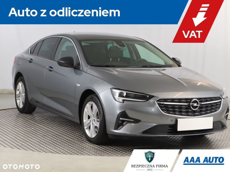 Opel Insignia - 1