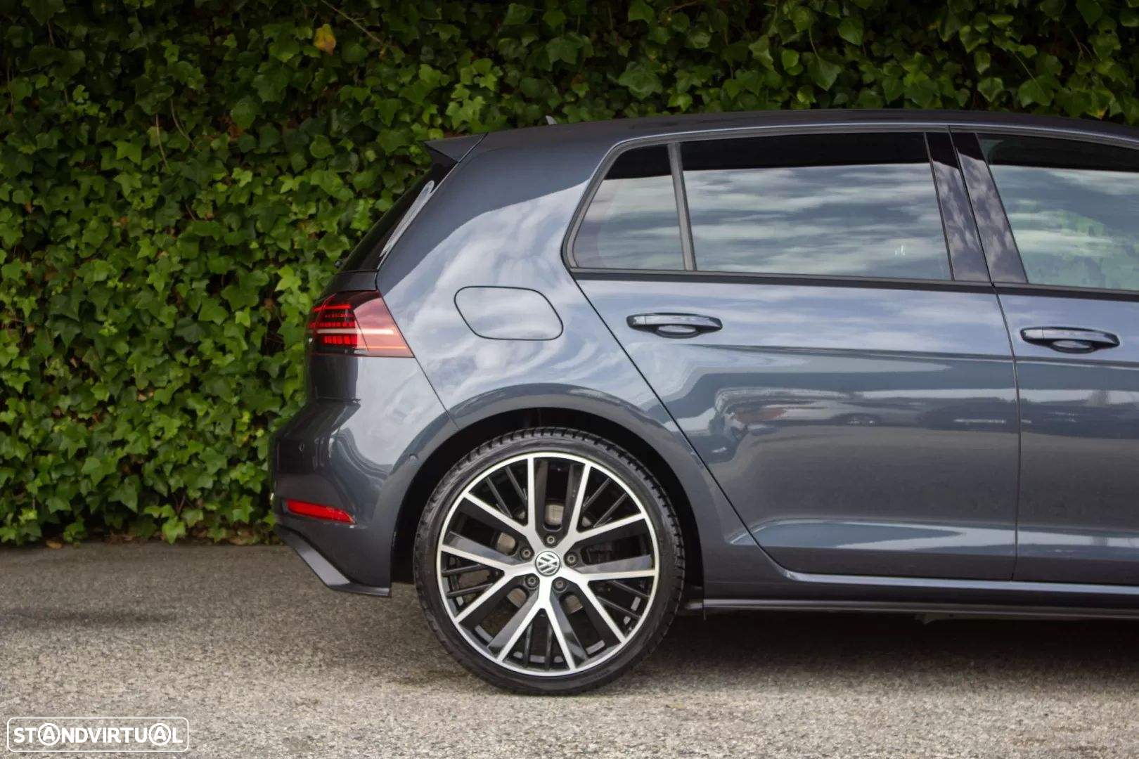 VW Golf 2.0 TDI GTD DSG - 4
