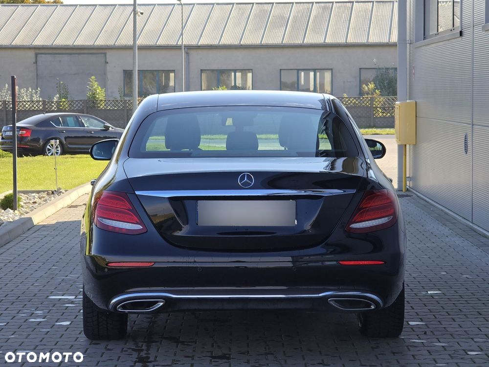 Mercedes-Benz Klasa E 250 9G-TRONIC - 15