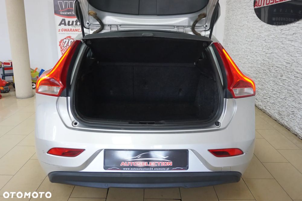 Volvo V40 - 17