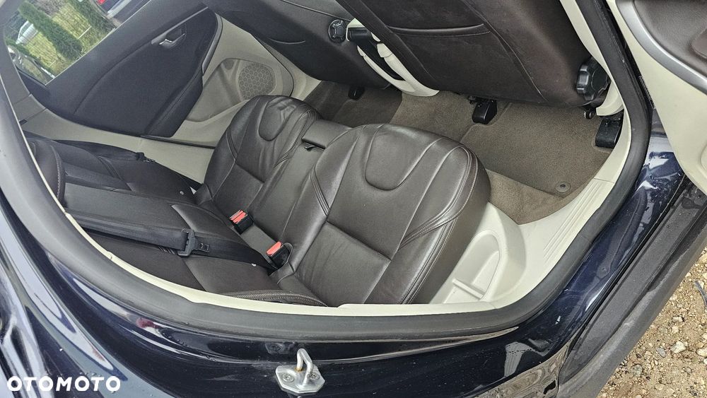 Volvo V40 Cross Country D2 Summum - 14