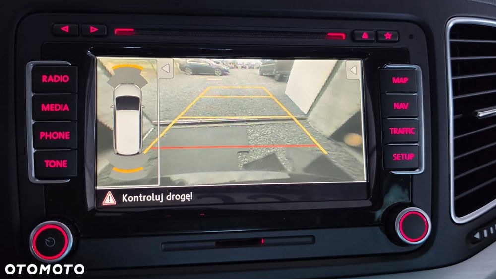 Volkswagen Sharan 2.0 TDI Highline - 34