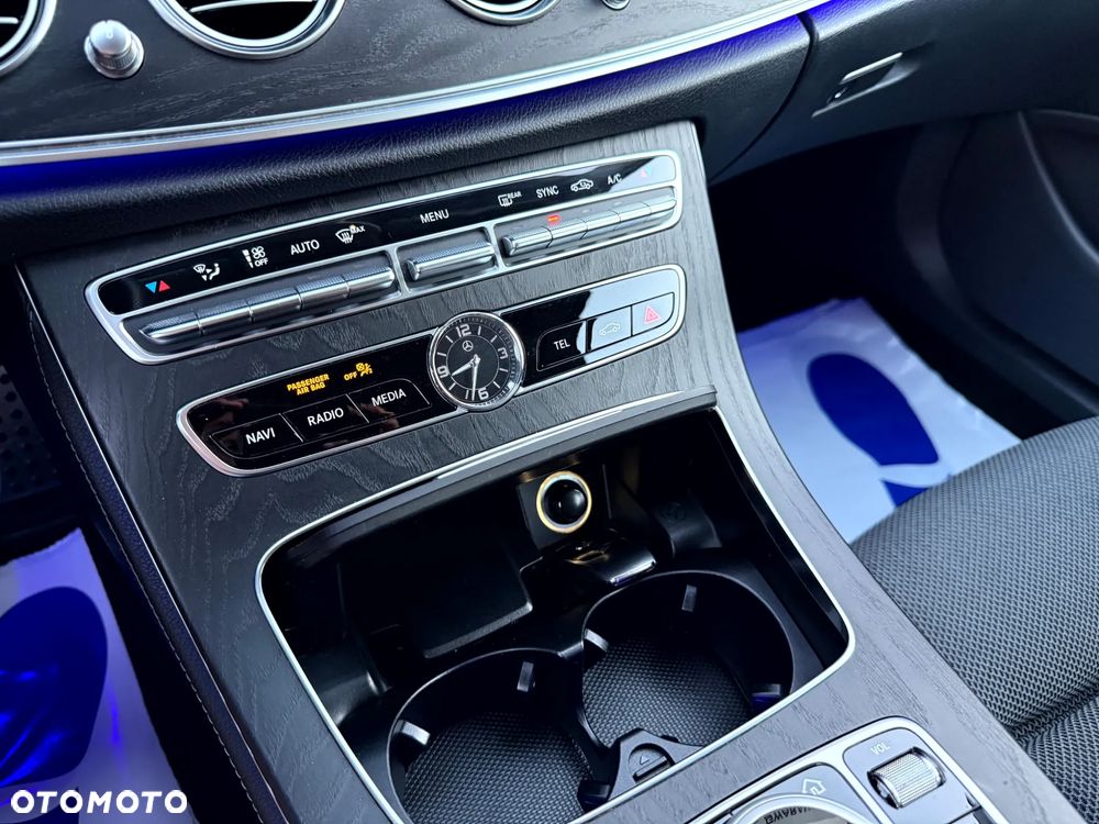 Mercedes-Benz Klasa E 220 d Business Edition 9G-TRONIC - 14