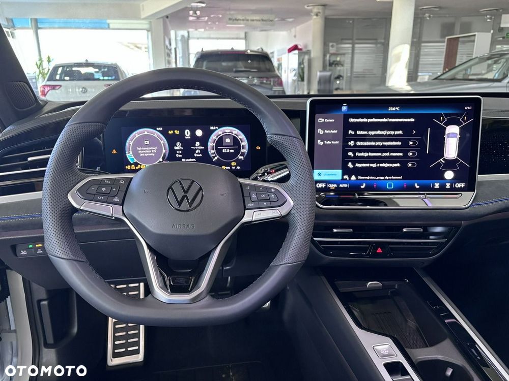 Volkswagen Passat - 17