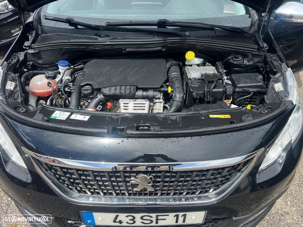 Peugeot 2008 1.2 PureTech Style - 15