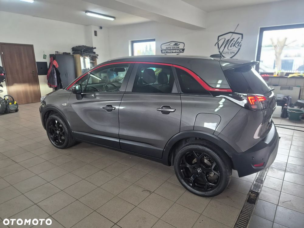 Opel Crossland 1.2 T GS Line - 9