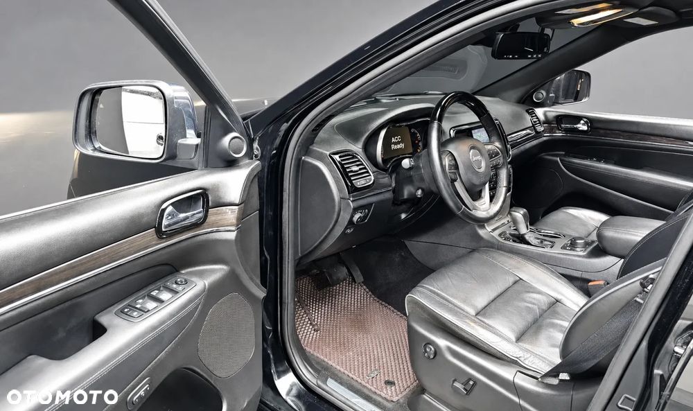 Jeep Grand Cherokee - 11