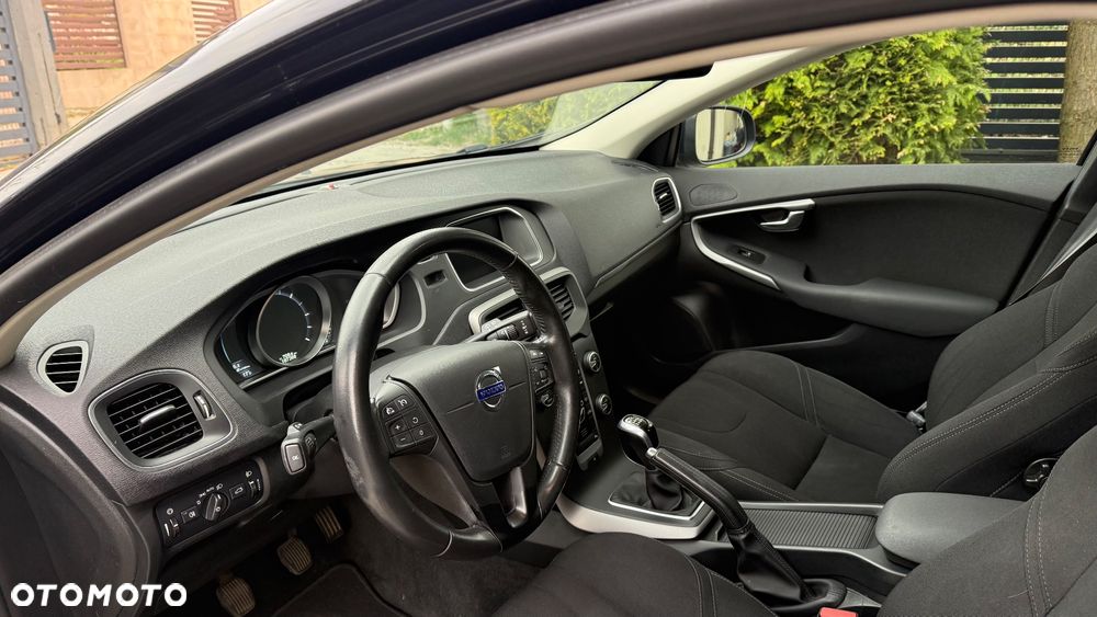Volvo V40 D2 Summum - 21