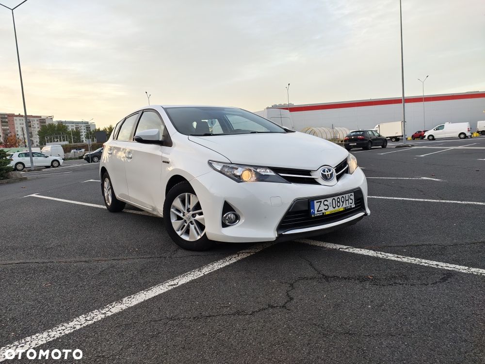 Toyota Auris - 1