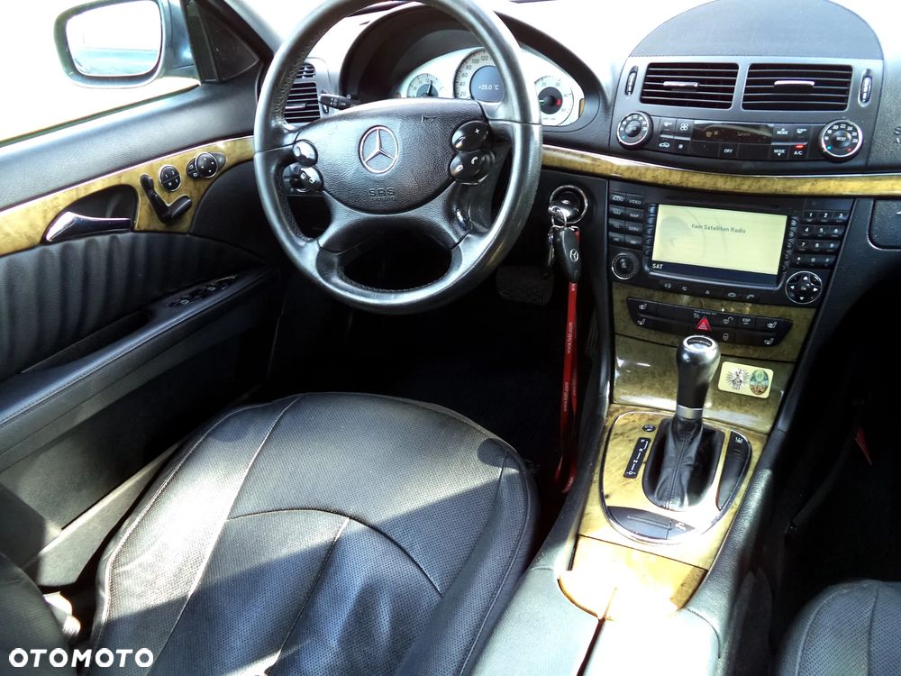 Mercedes-Benz Klasa E 280 CDI 4-Matic T Avantgarde - 11