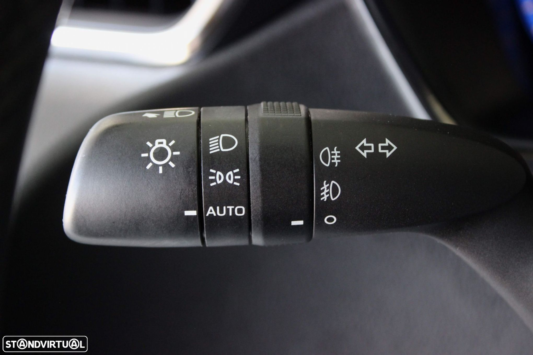 Toyota Corolla 1.8 Hybrid Comfort - 19